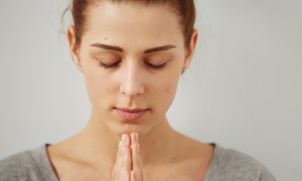 Πλησιαζεις τον Θεο, με τα χειλη ή με την καρδια