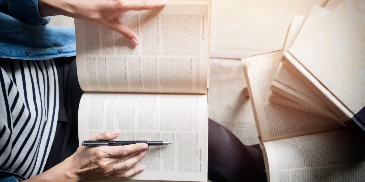 Για να κανει εξιλεωση υπερ των αμαρτιων